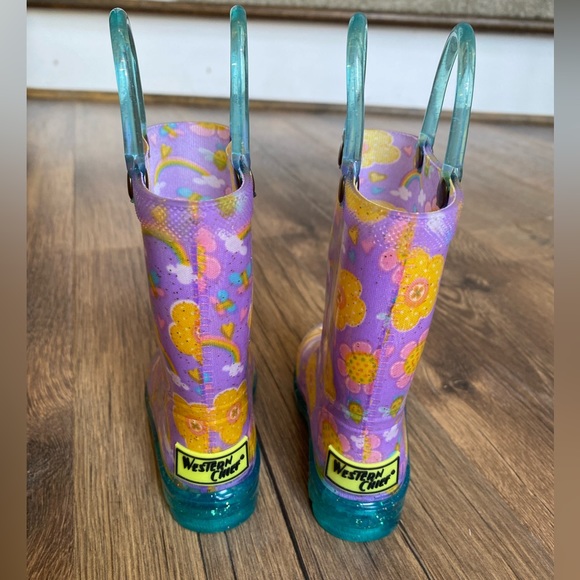 Western Chief Light Up Purple Rubber Rain Boots - Picture 4 of 8